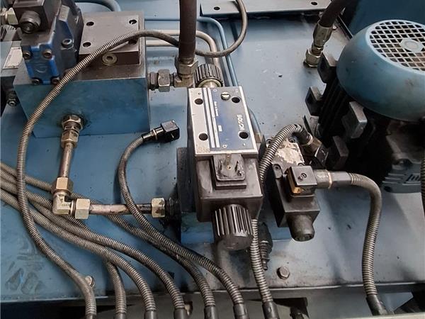 VÁLVULA DE BLOCO HIDRÁULICA DUPLO ACIONAMENTO - CÓD. SNT1001K85WG - 606424